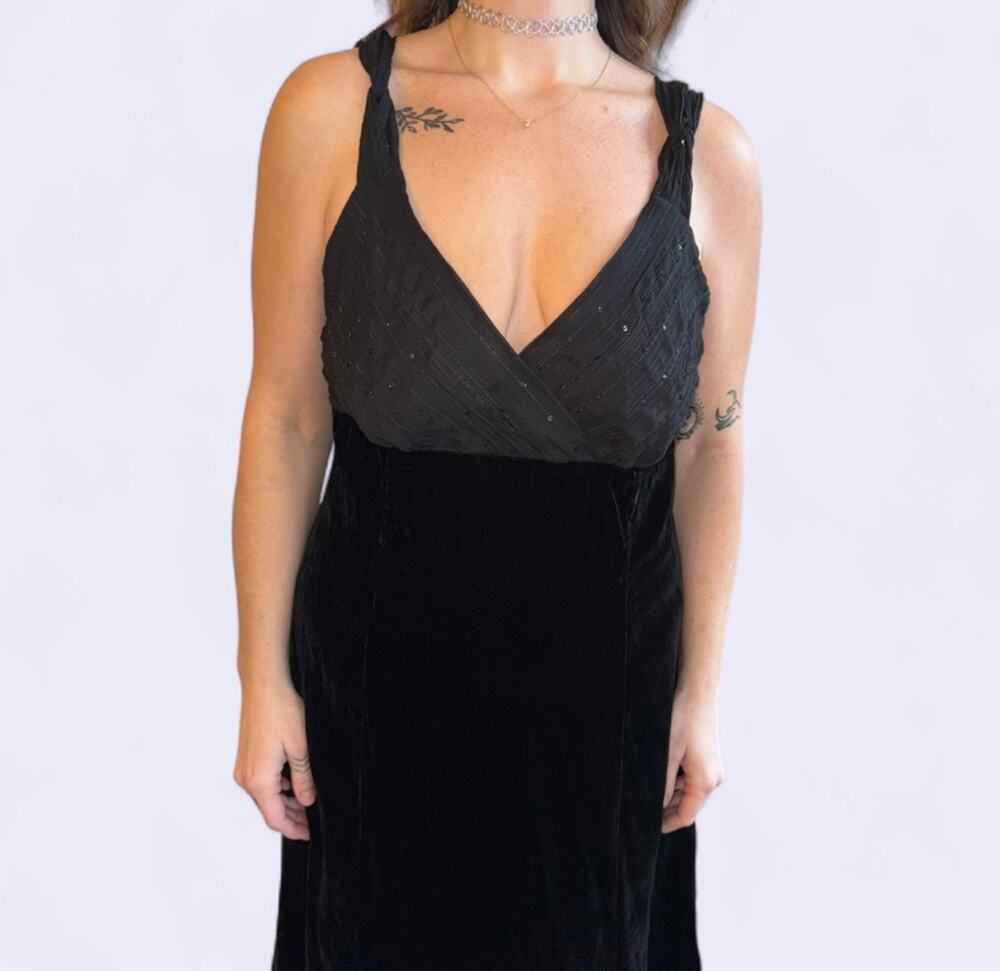 Vintage 90s / Y2K Black velvet formal dress w/ chiffon sequin embroidered bodice